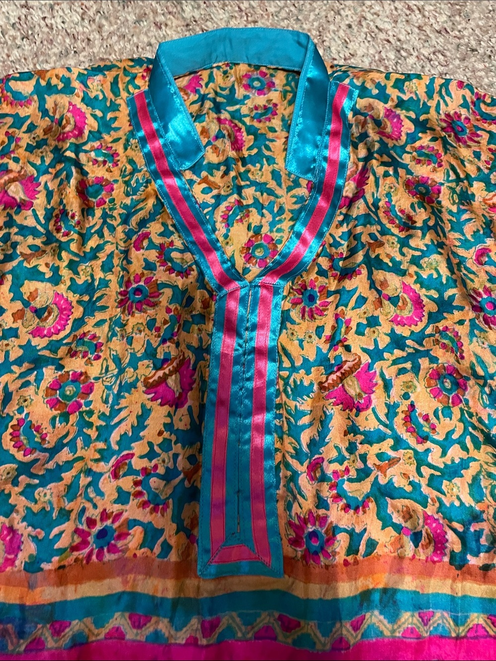 Vintage 100% silk boho printed caftan - Picture 2 of 8